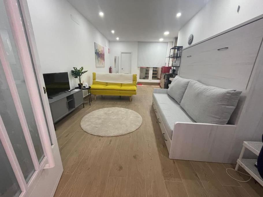 Estudio En Palacio La Latina マドリード エクステリア 写真